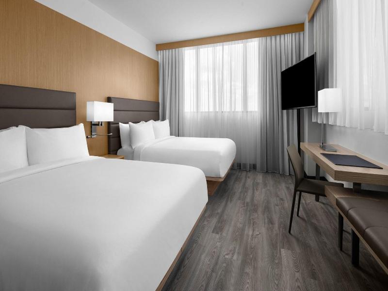 Ac Hotel By Marriott Miami Brickell image