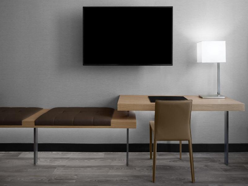 Ac Hotel By Marriott Miami Brickell image