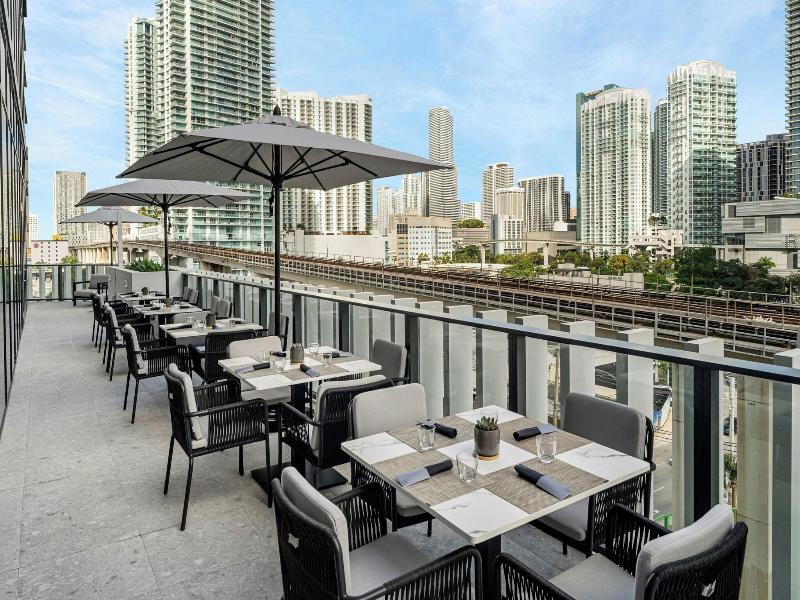 Element Miami Brickell image