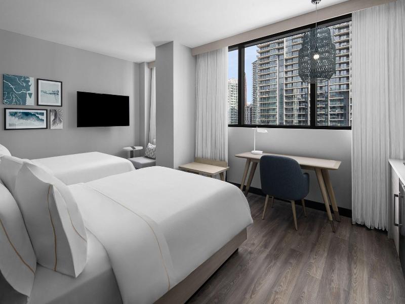 Element Miami Brickell image