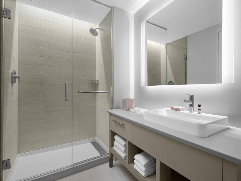 Element Miami Brickell image