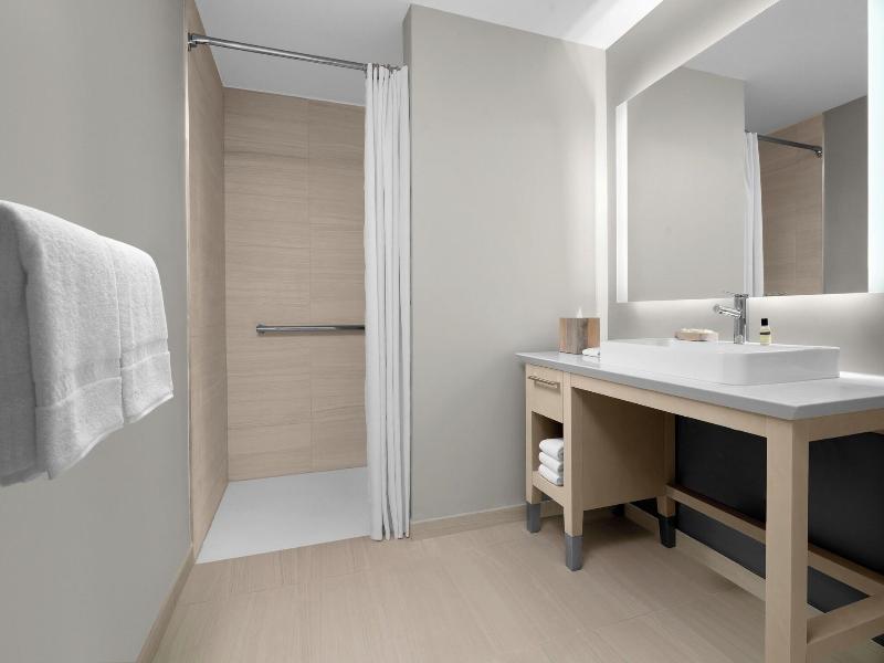 Element Miami Brickell image