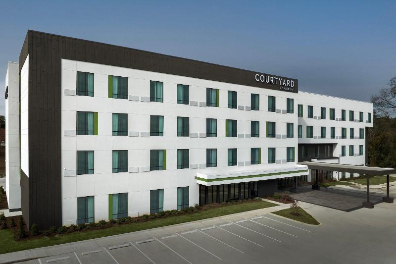 Courtyard By Marriott Northport image