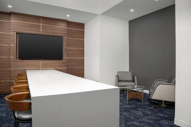 Courtyard By Marriott Northport image