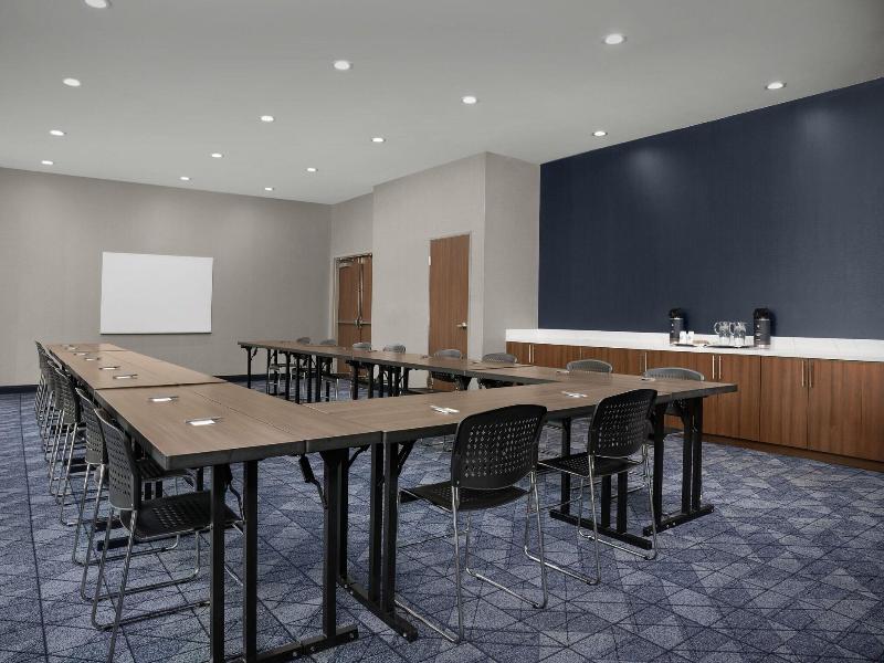 Courtyard By Marriott Northport