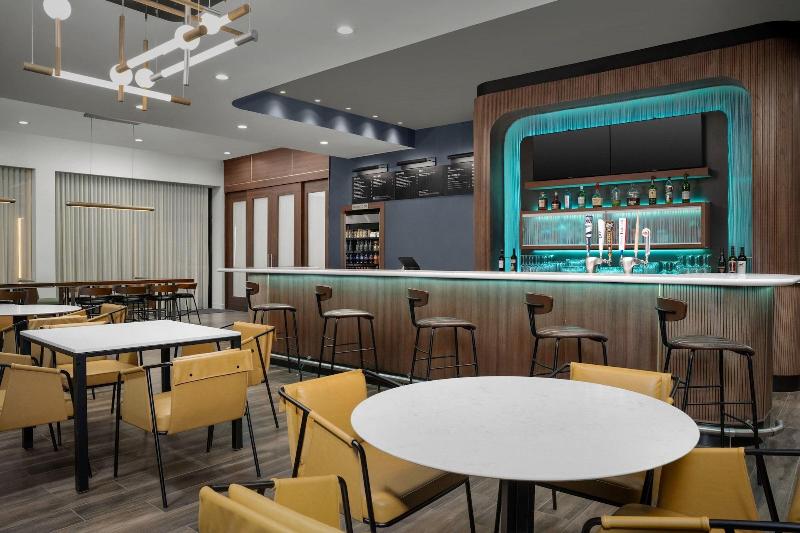 Courtyard By Marriott Northport image
