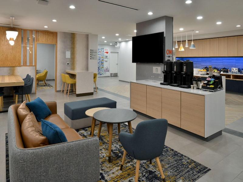 Towneplace Suites By Marriott Asheville Downtown image