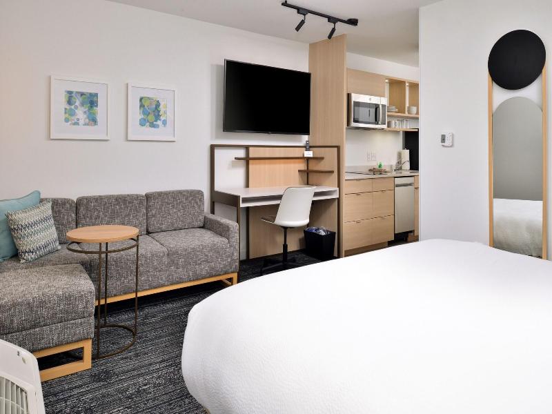 Towneplace Suites By Marriott Asheville Downtown image