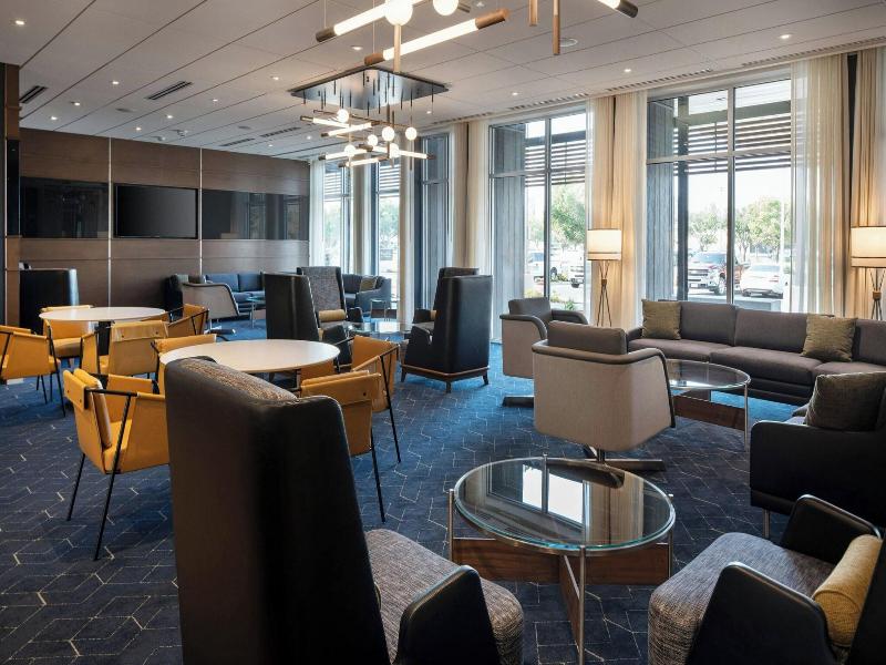 Courtyard By Marriott Fresno Clovis