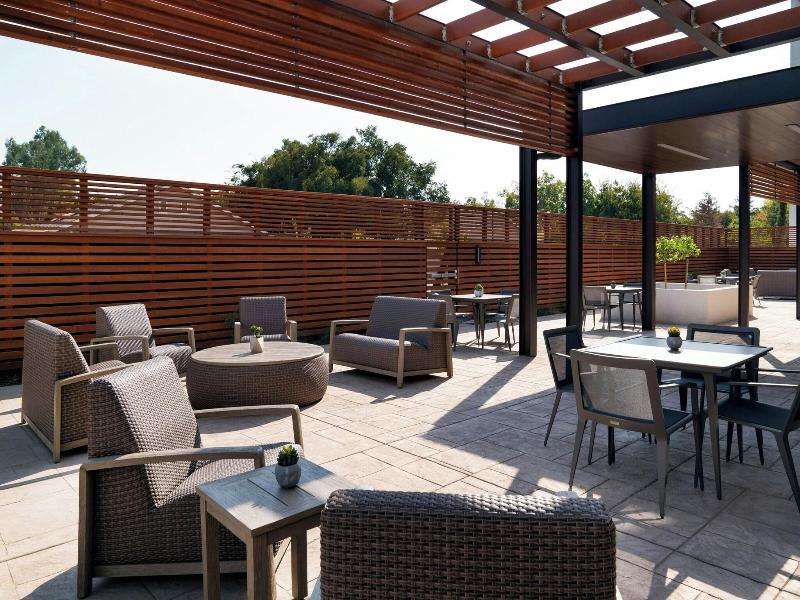 Courtyard By Marriott Fresno Clovis