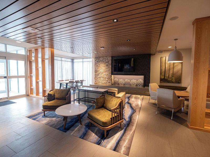 Fairfield Inn Suites By Marriott Fond Du Lac
