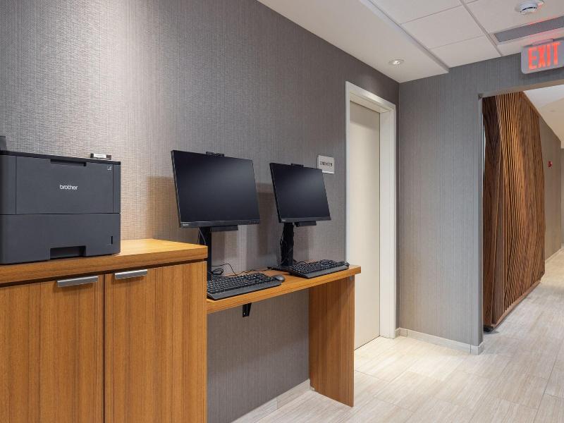 Springhill Suites Tucson At The Bridges image
