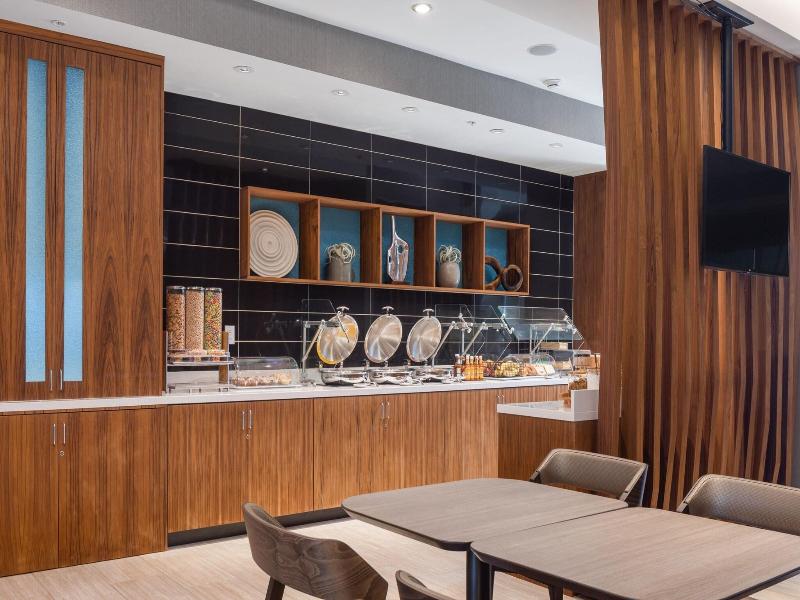 Springhill Suites Tucson At The Bridges image
