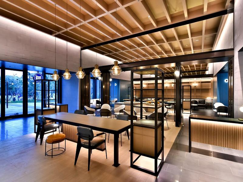 Four Points By Sheraton Taipei Bali image