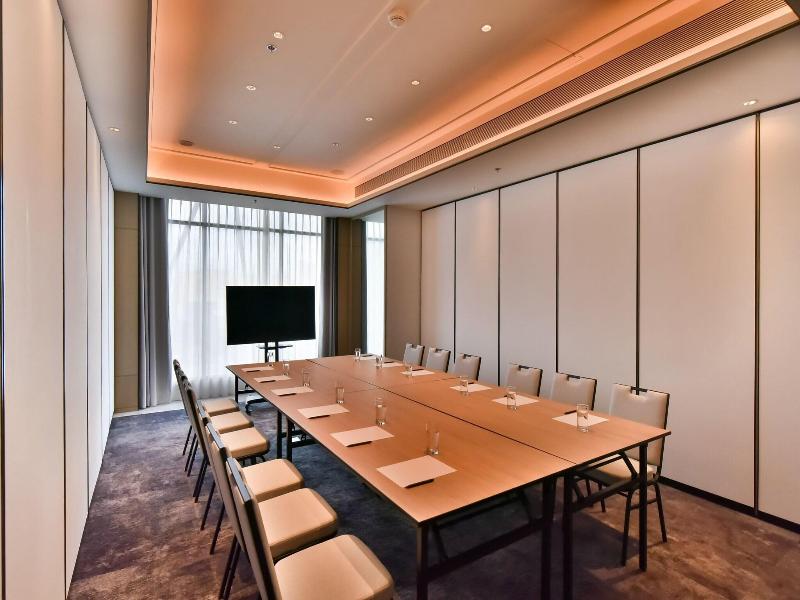 Four Points By Sheraton Taipei Bali image