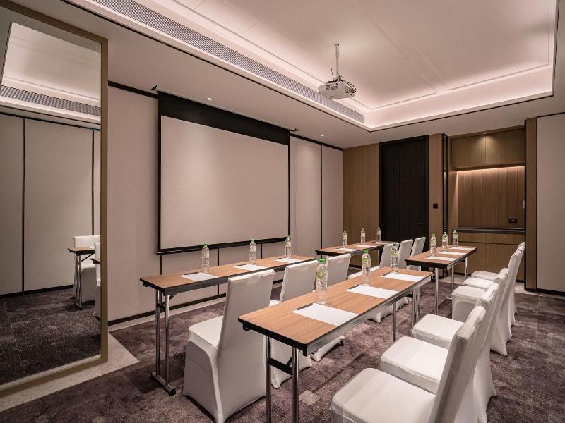 Four Points By Sheraton Taipei Bali image