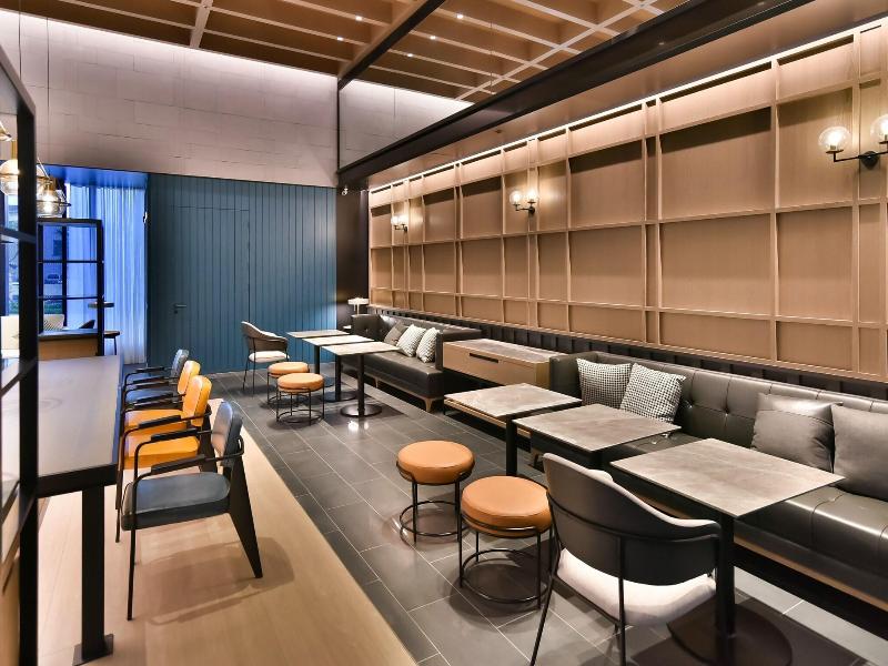 Four Points By Sheraton Taipei Bali image