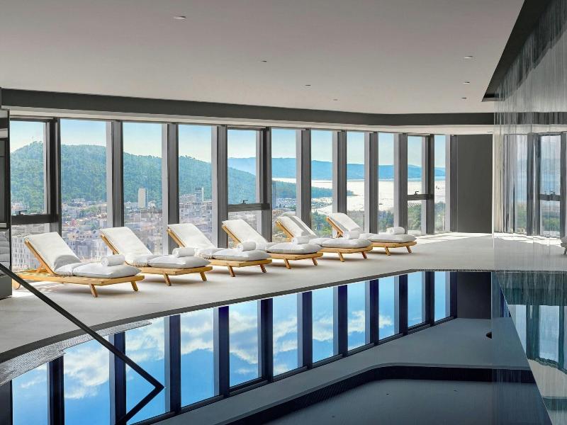 Ac Hotel By Marriott Split image