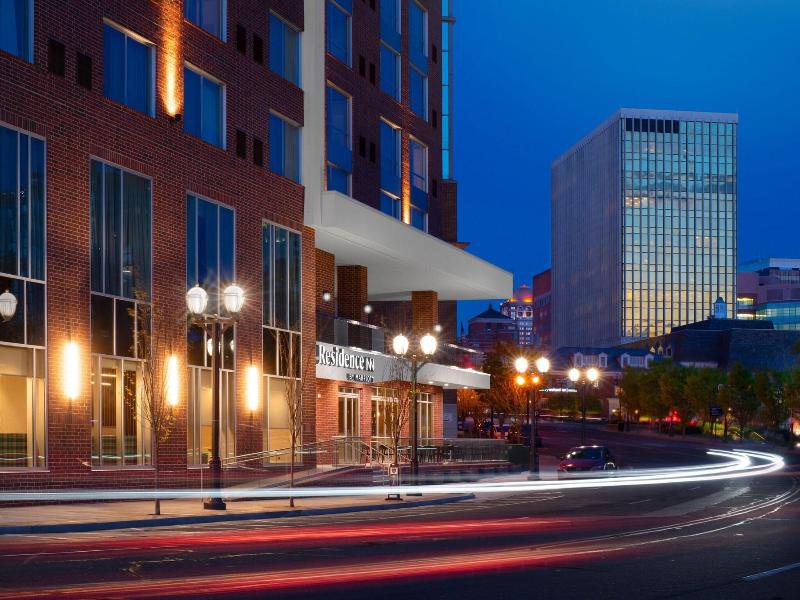 Residence Inn By Marriott St Louis Clayton image