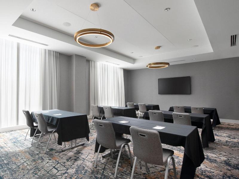 Residence Inn By Marriott St Louis Clayton image