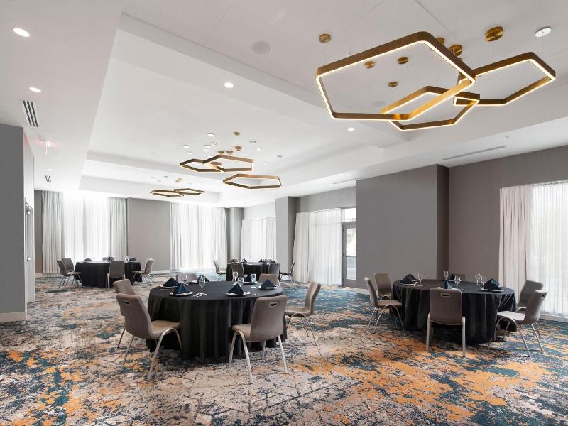 Residence Inn By Marriott St Louis Clayton image