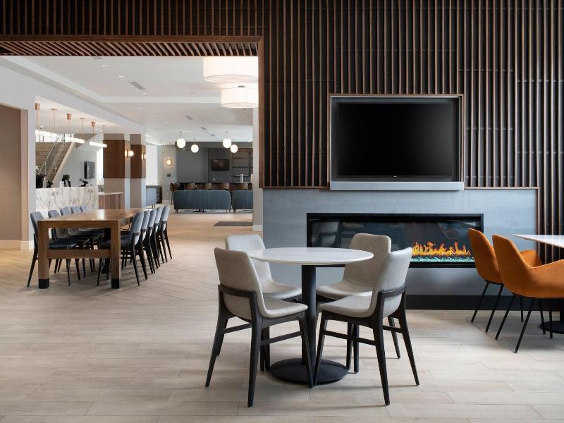 Residence Inn By Marriott St Louis Clayton image