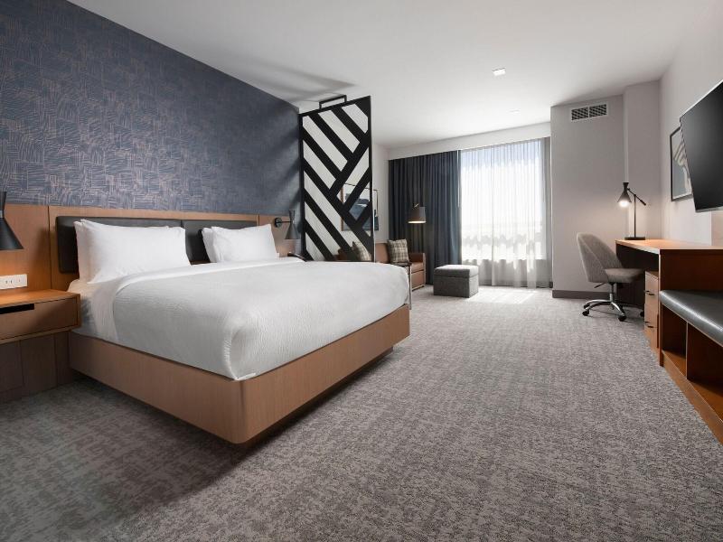 Residence Inn By Marriott St Louis Clayton image