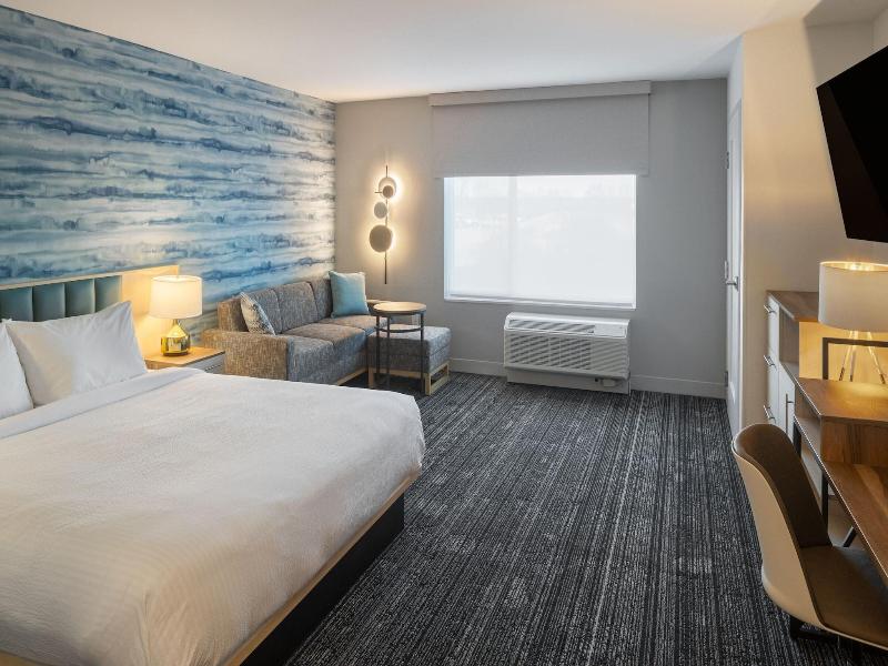 Bed room