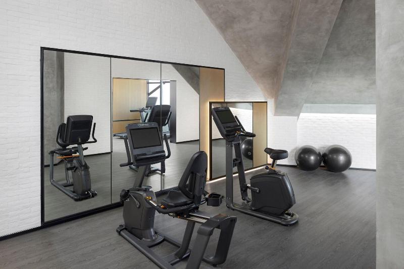 Four Points By Sheraton Shenzhen Bao An image