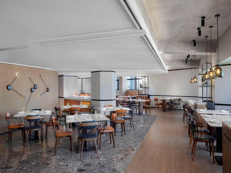 Four Points By Sheraton Shenzhen Bao An image
