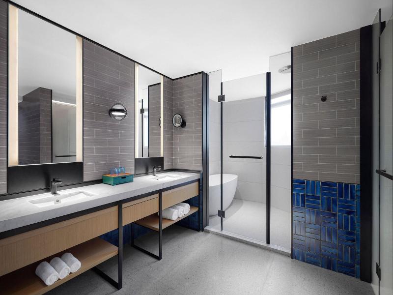Four Points By Sheraton Shenzhen Bao An image