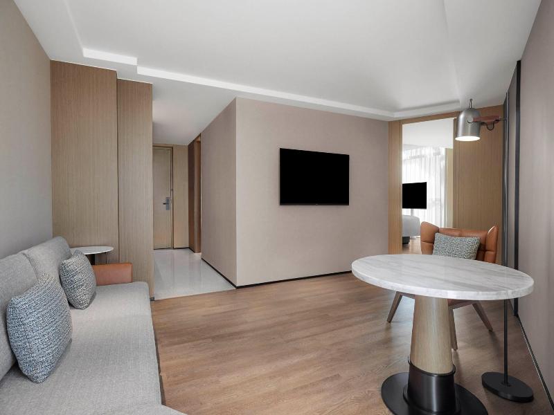 Four Points By Sheraton Shenzhen Bao An image