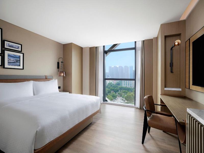 Four Points By Sheraton Shenzhen Bao An image