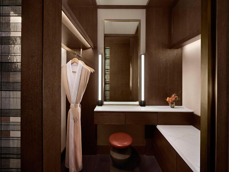 The Ritz Carlton Melbourne image