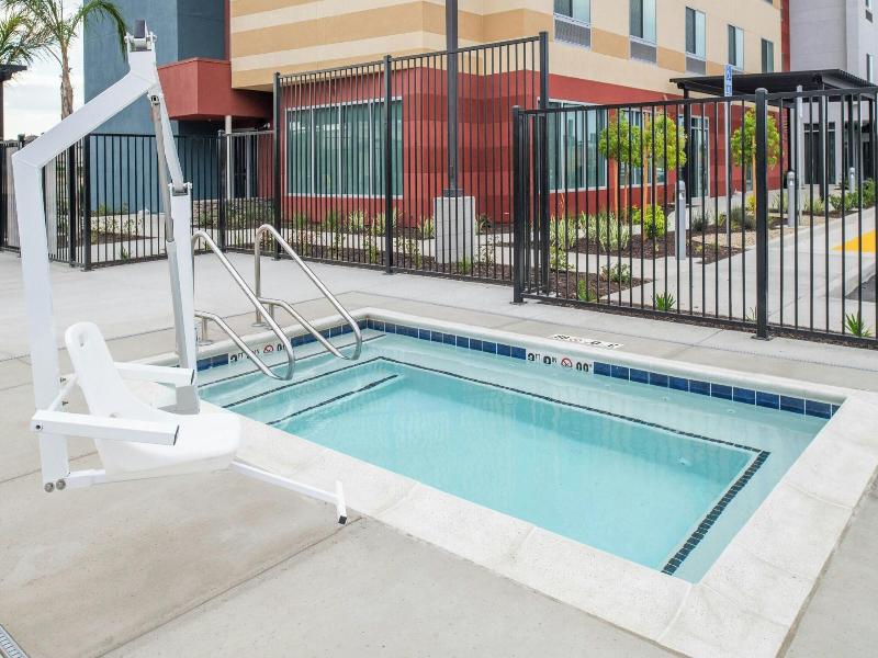 Fairfield Inn Suites By Marriott Stockton Lathrop image