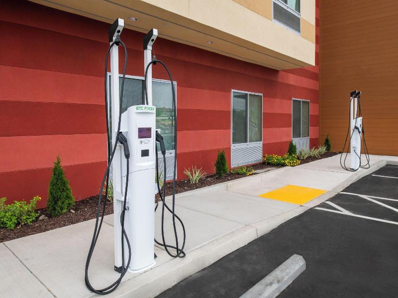 Fairfield Inn Suites By Marriott Stockton Lathrop image