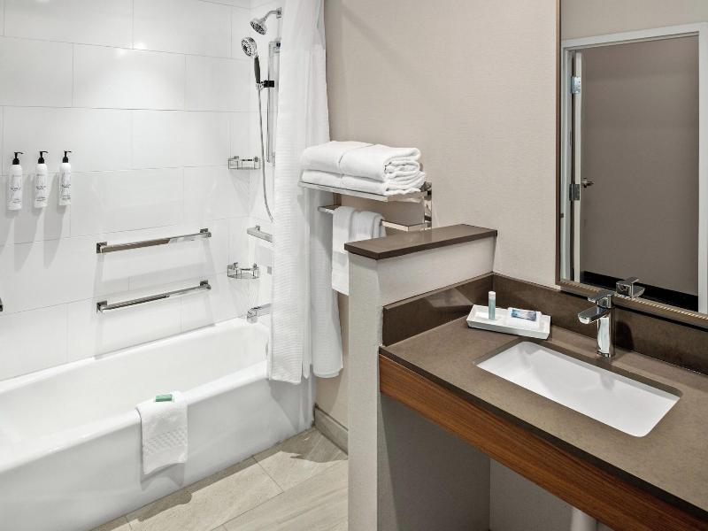 Fairfield Inn Suites By Marriott Stockton Lathrop image