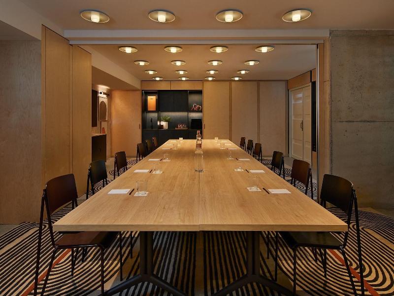 Moxy Sydney Airport image