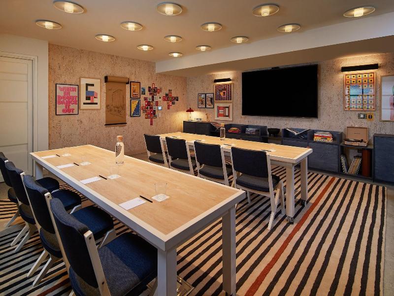 Moxy Sydney Airport image