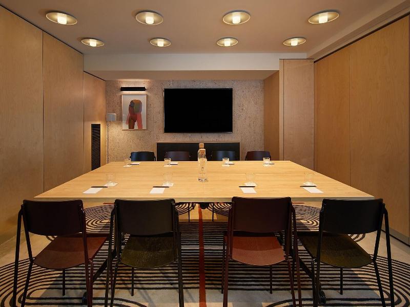 Moxy Sydney Airport image