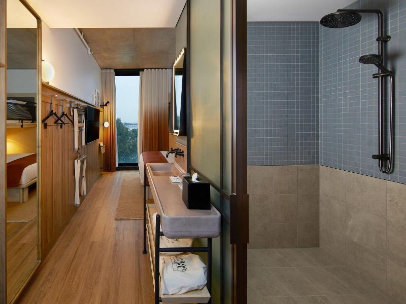 Moxy Sydney Airport image