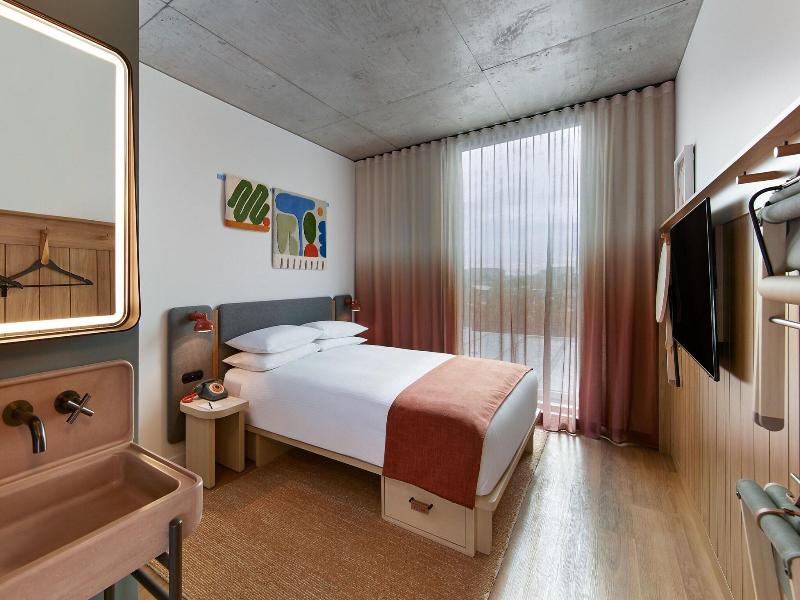 Moxy Sydney Airport image