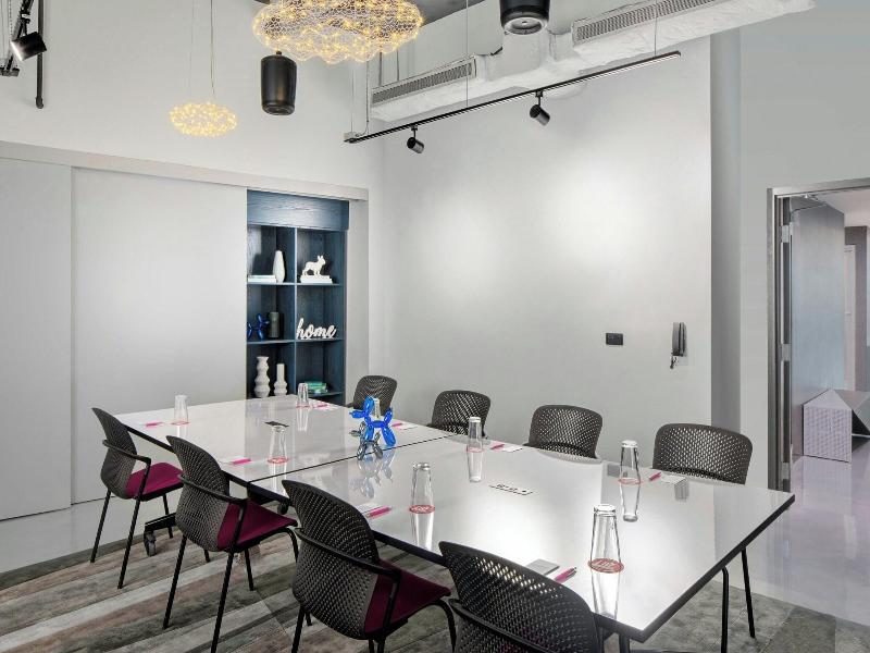 Aloft Fort Lauderdale Airport Cruise Port image