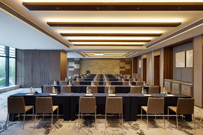 Sheraton Yiyang Four Points Hotel image