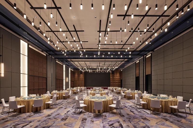 Sheraton Yiyang Four Points Hotel image