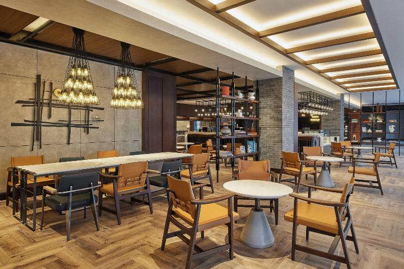 Sheraton Yiyang Four Points Hotel image