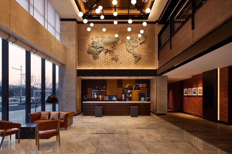 Sheraton Yiyang Four Points Hotel image