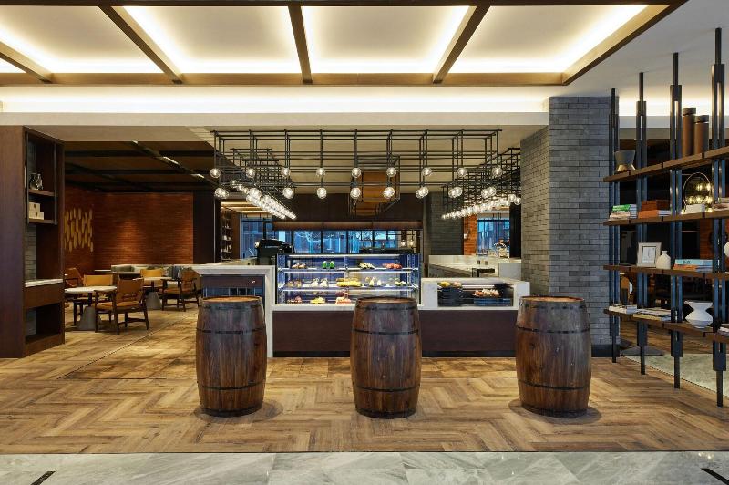 Sheraton Yiyang Four Points Hotel image 1