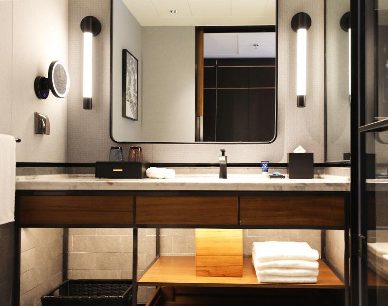 Sheraton Yiyang Four Points Hotel image