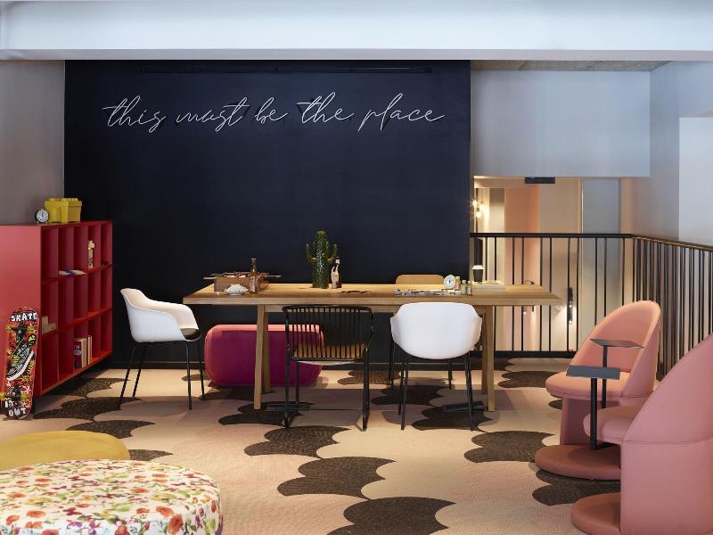 Moxy Athens City image